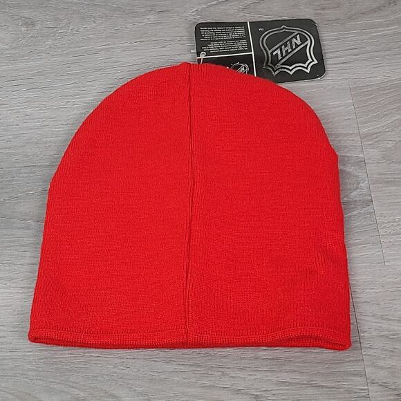 Chicago Blackhawks Reebok Cuffless Knit Beanie Hat Red NHL NWT - Picture 3 of 6